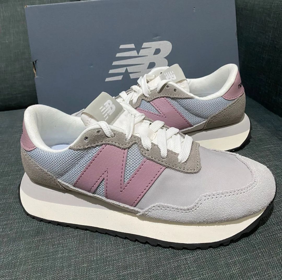 New Balance 237, Fesyen Wanita, Sepatu di Carousell