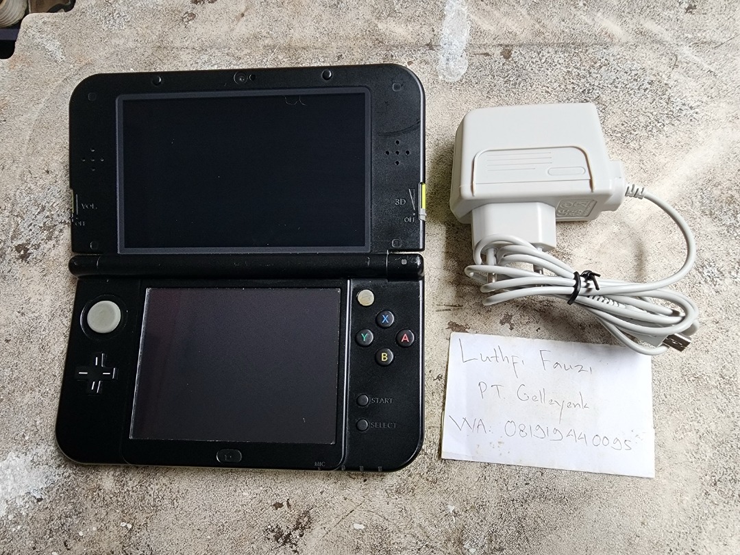 New Nintendo 3DS LL XL Lime Black CFW Luma 32GB 00, Video Game