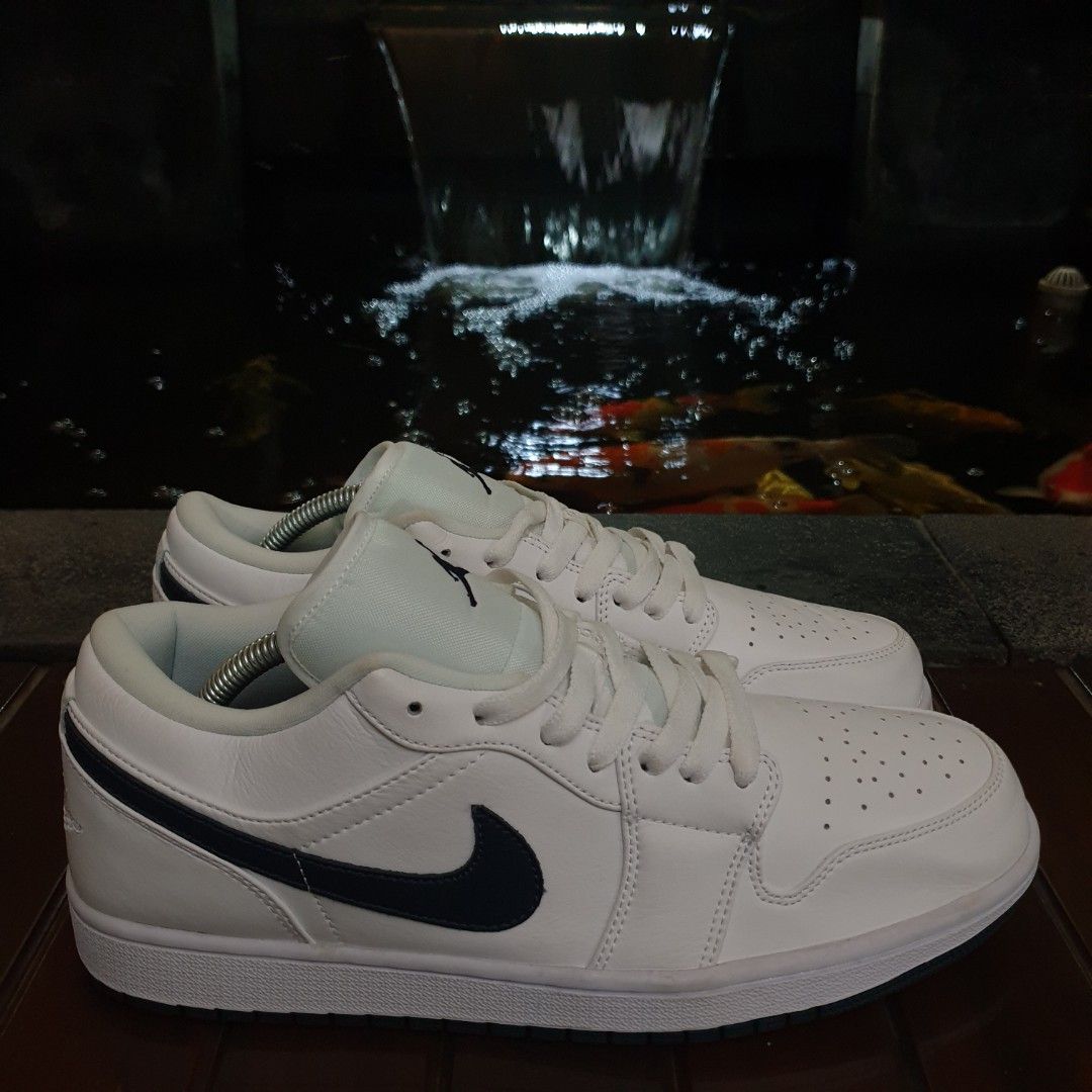 Nike Air Jordan low, Fesyen Pria, Sepatu , Sneakers di Carousell