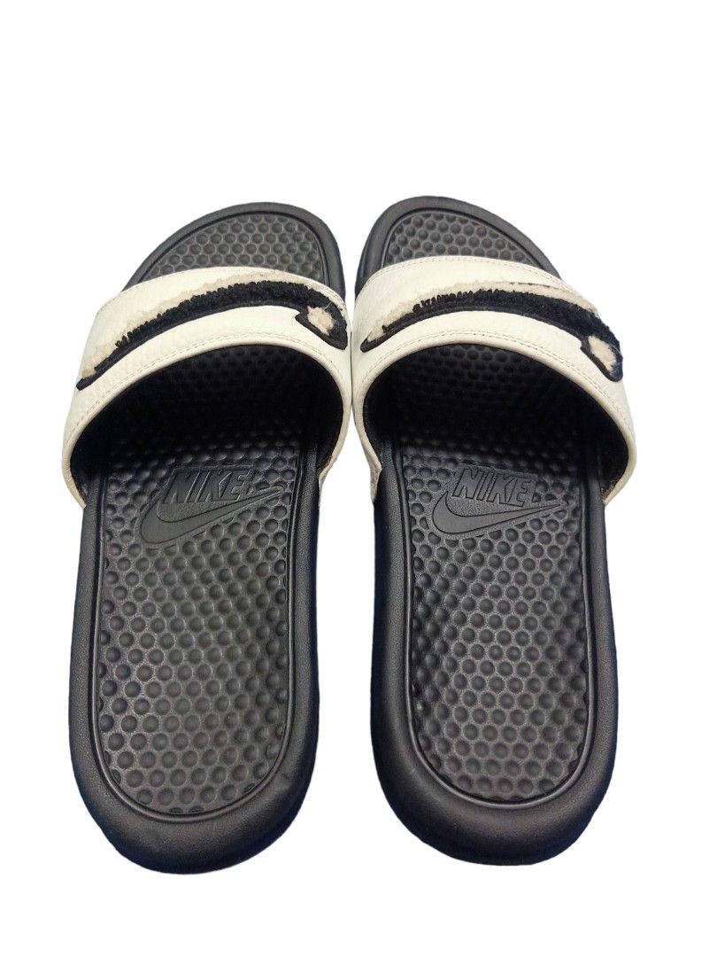 Nike chenille slides outlet