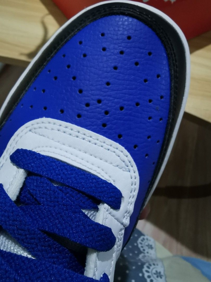 nikecourt vision mid
