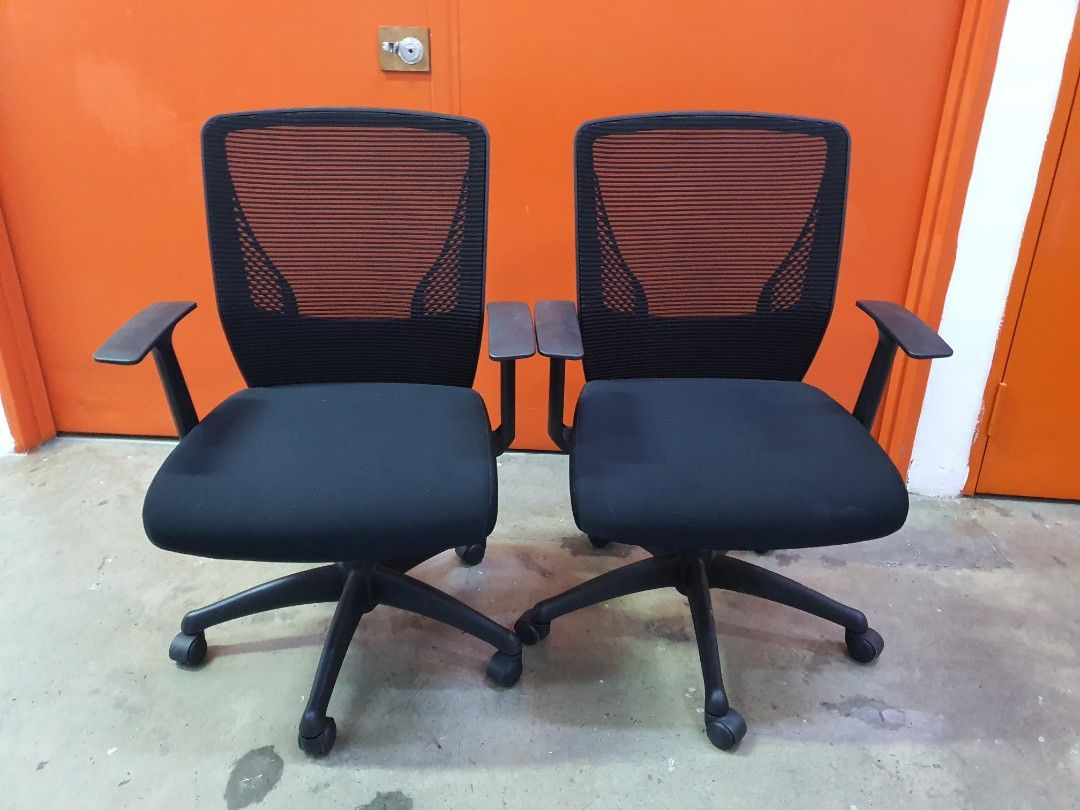 Staples vexa top chair