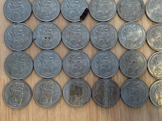 Old Singapore $1 coin 1967-1969