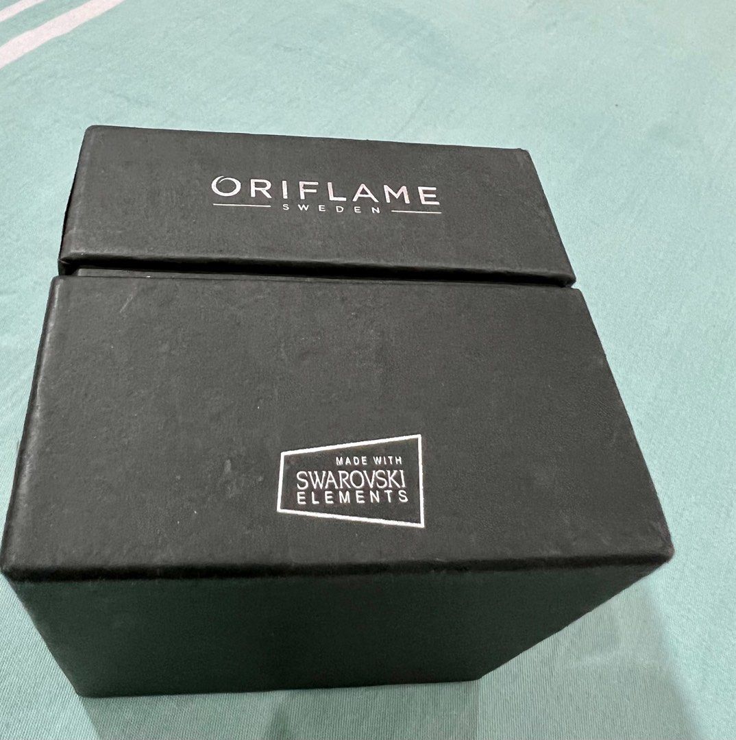 Oriflame best sale swarovski watch