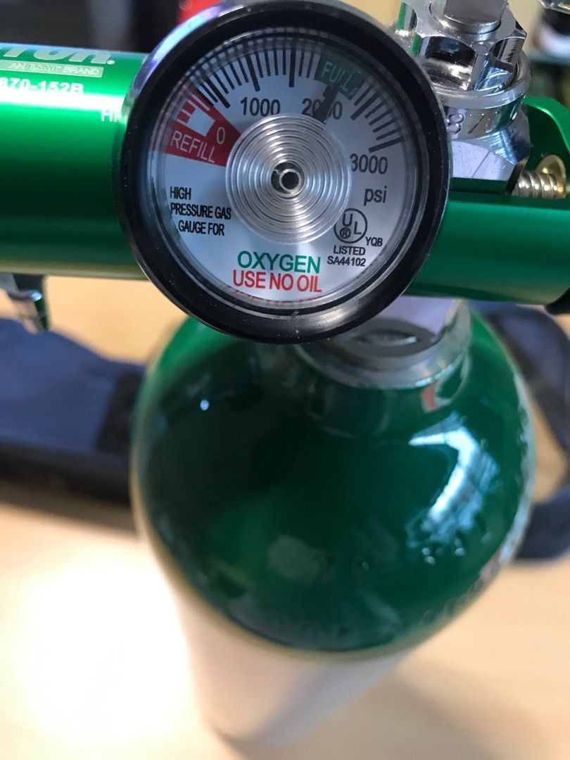 Oxygen Therapy set (Oxygen tank) with Regulator, Health & Nutrition