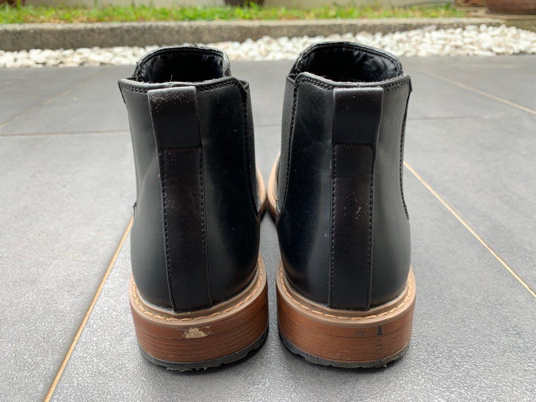 Perry ellis deals chelsea boots