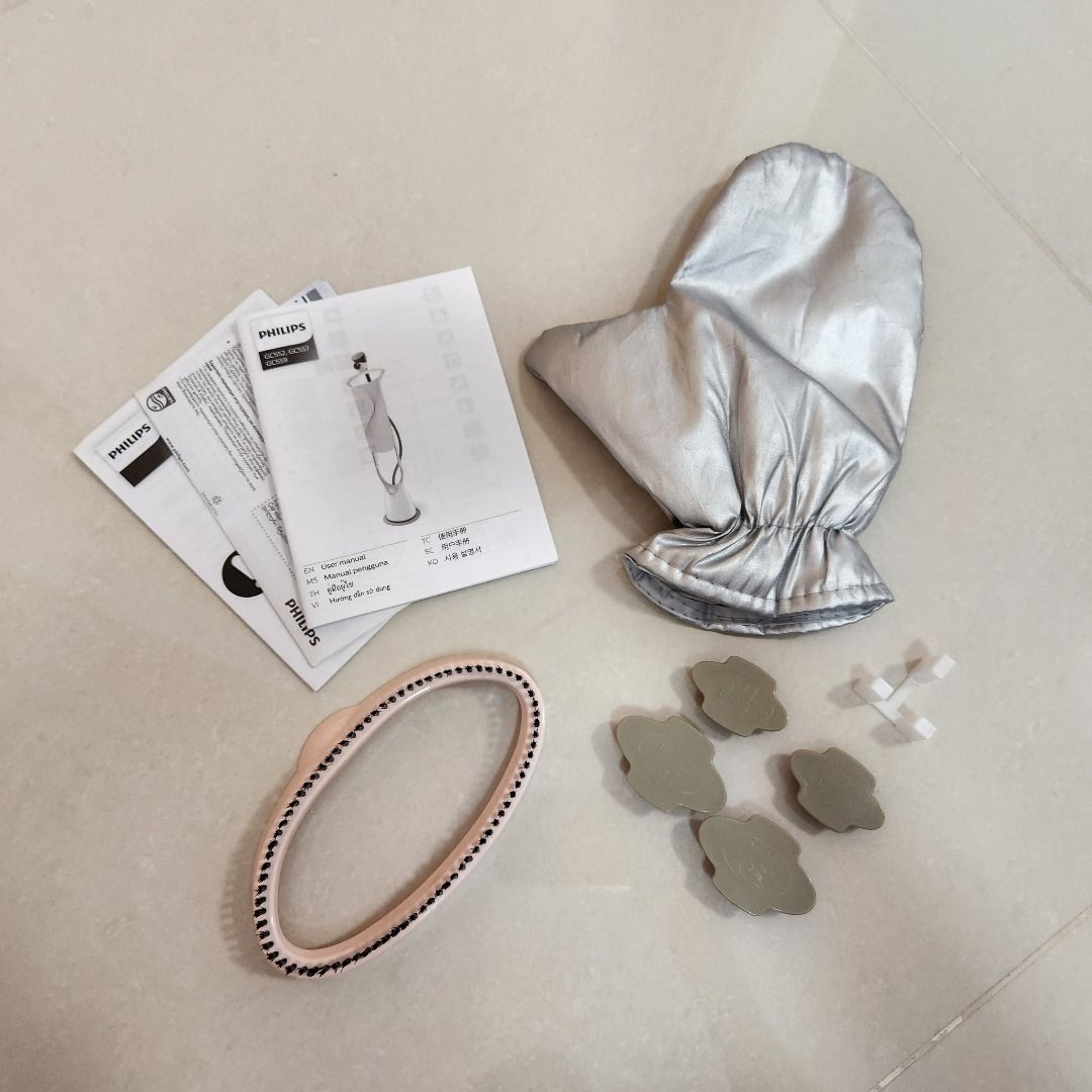 Philips ComfortTouch Garment Steamer GC552/46, TV & Home Appliances, Irons & Steamers on Carousell