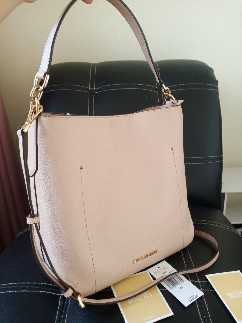 Michael kors store hayes bucket bag