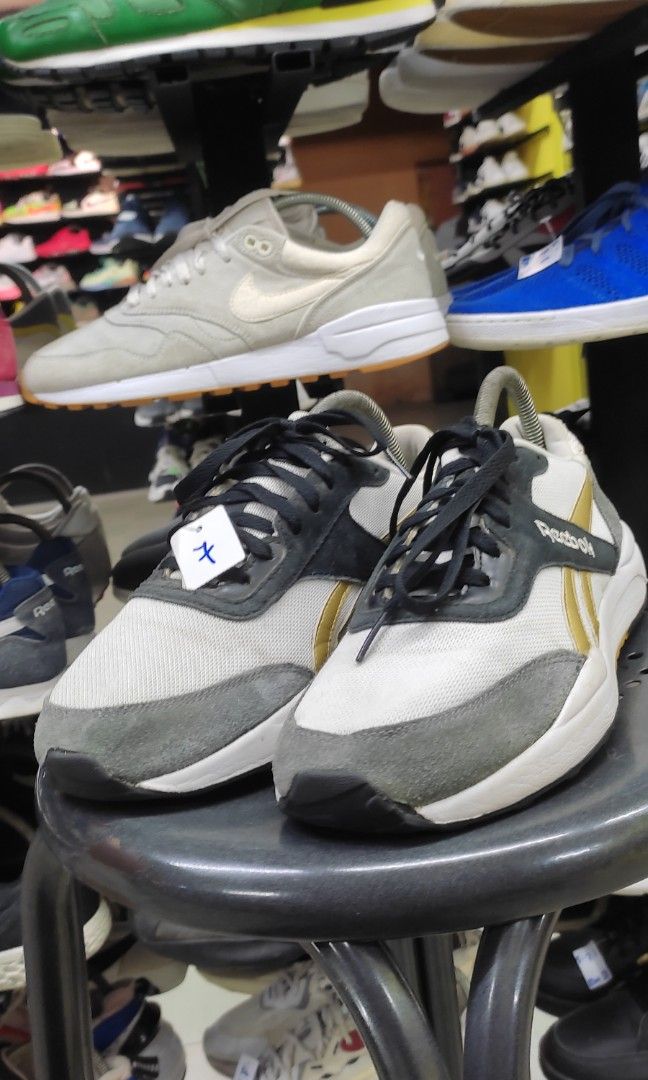 Reebok shoes royal hotsell flag