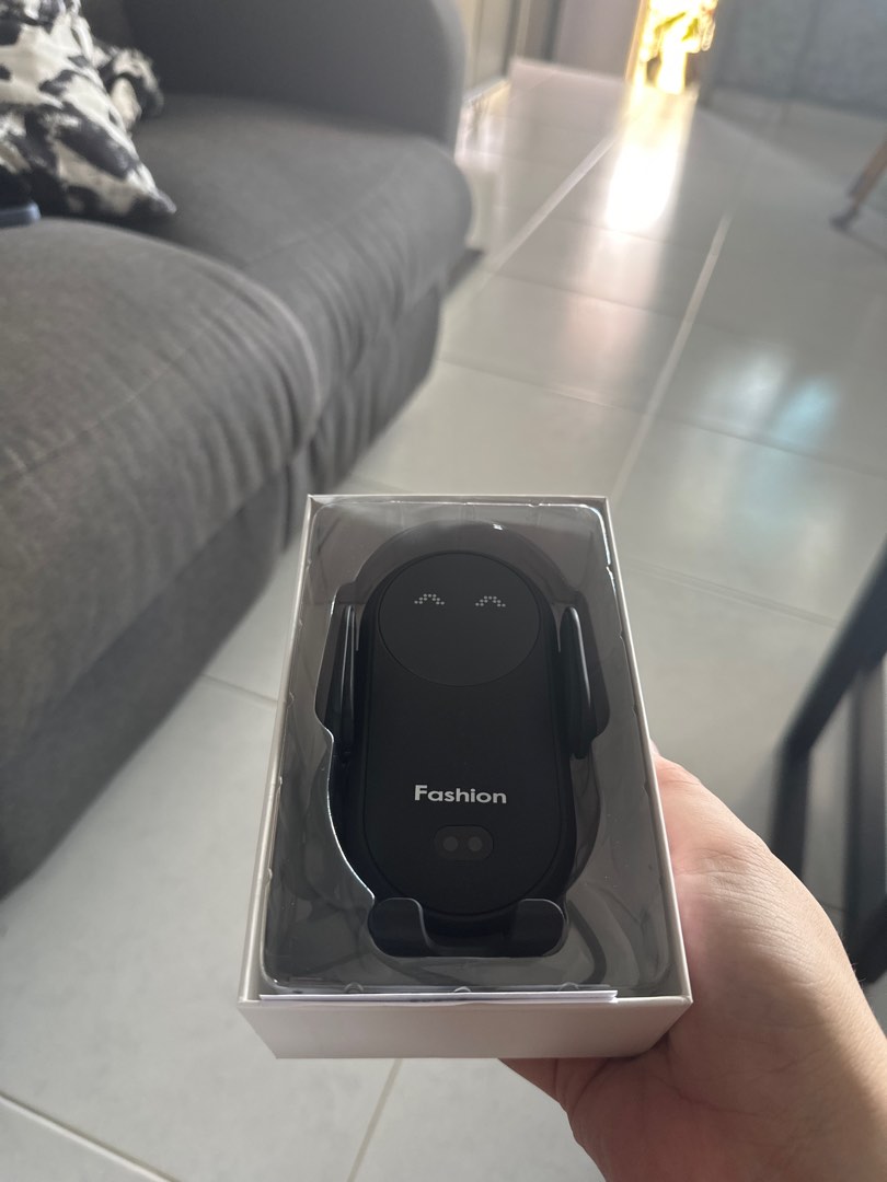 S11 Smart Sensor Car Wireless Charger Black, Mobile Phones & Gadgets