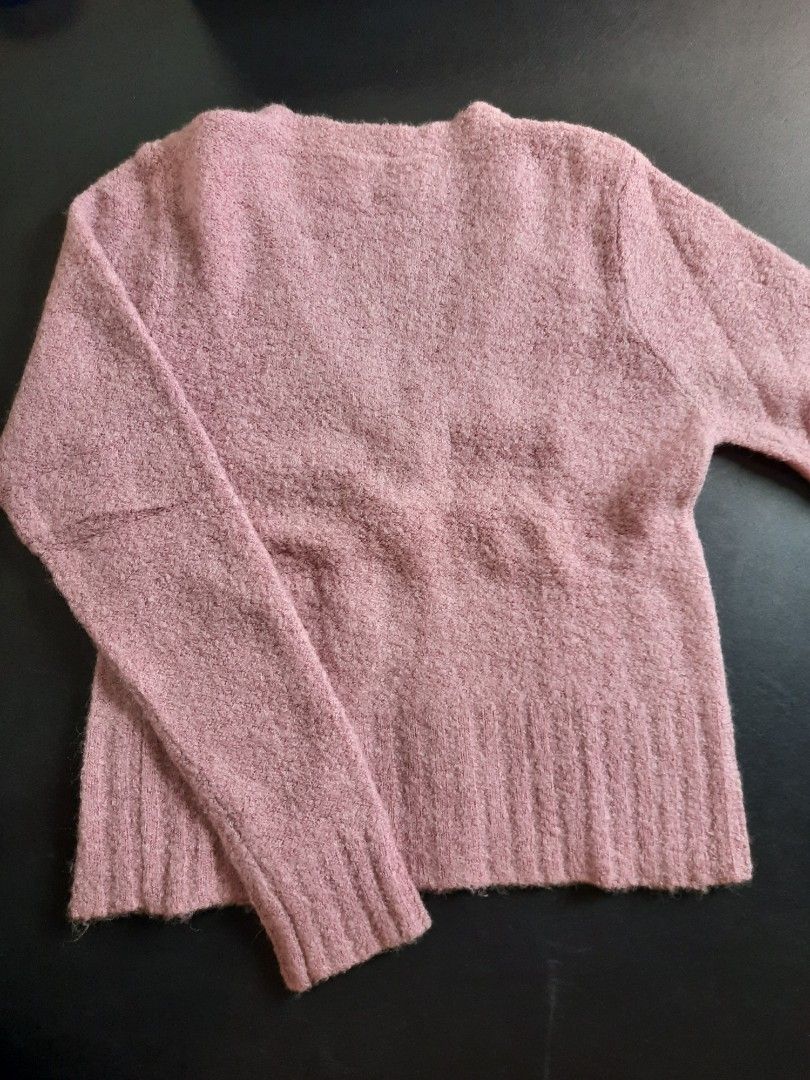 SaLE! Pink Wool Cardigan (Category: Others Tops) located in Quezon City. Submitted by rominaa (Listing ID 1217430806, Image 2). Description: Warm Wool Pink Cardigan, for Winter Season, Size M, 13 inches shoulder, 20 inches length.