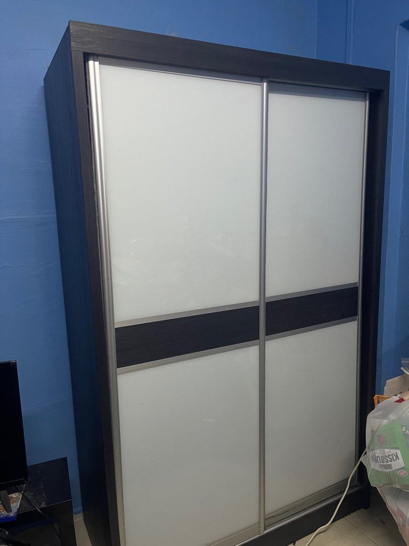 Selling used wardrobe 100, Furniture & Home Living, Furniture, Shelves