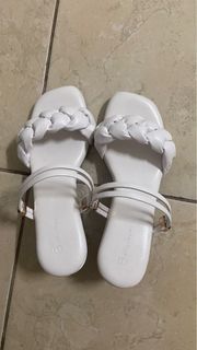 Sepatu heels