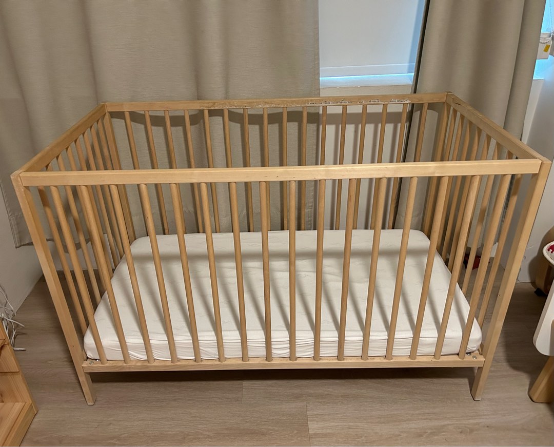 Sniglar cot, Babies & Kids, Baby Nursery & Kids Furniture, Cots & Cribs on Carousell