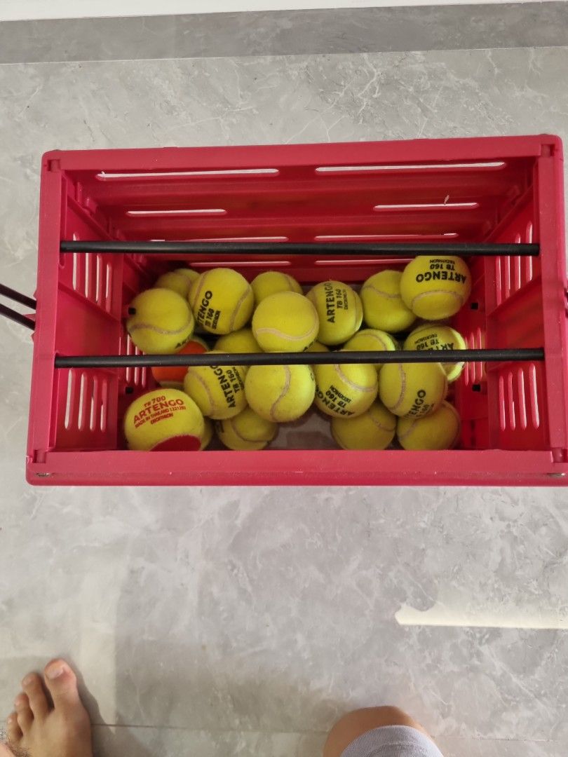 Tennis ball basket, Sports Equipment, Sports & Games, Racket & Ball