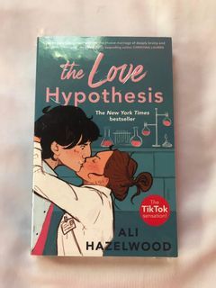 The Love Hypothesis by Ali Hazelwood (UK paperback)