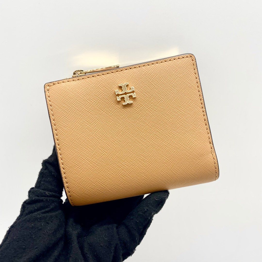 Tory burch deals compact wallet