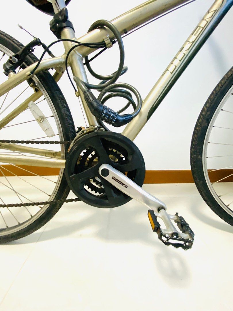 TREK 7100 Hybrid Bicycle with 7Speed Shimano gear, Sports Equipment