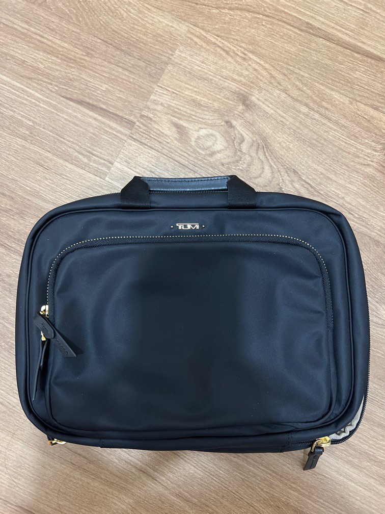 Brand New Tumi Cosmetics Bag, Women's Fashion, Bags & Wallets, Purses