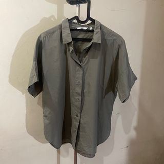 Uniqlo Green Army Office Shirt