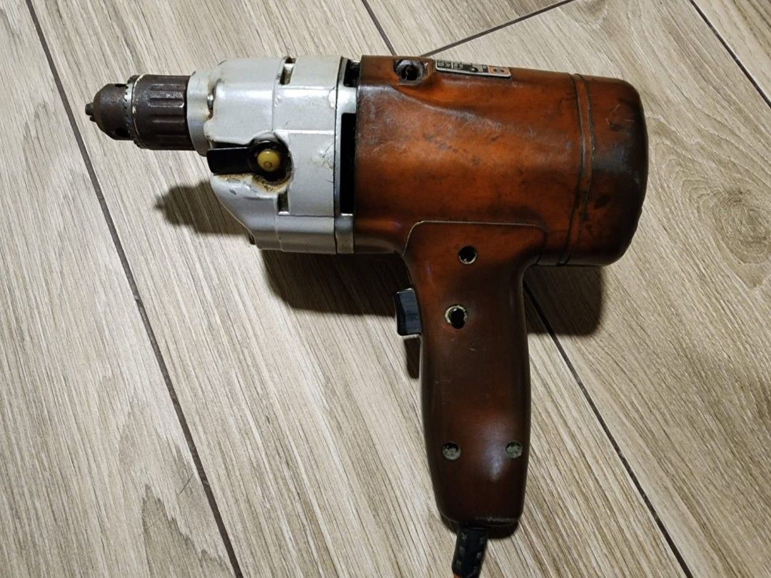 Old black hotsell & decker drills
