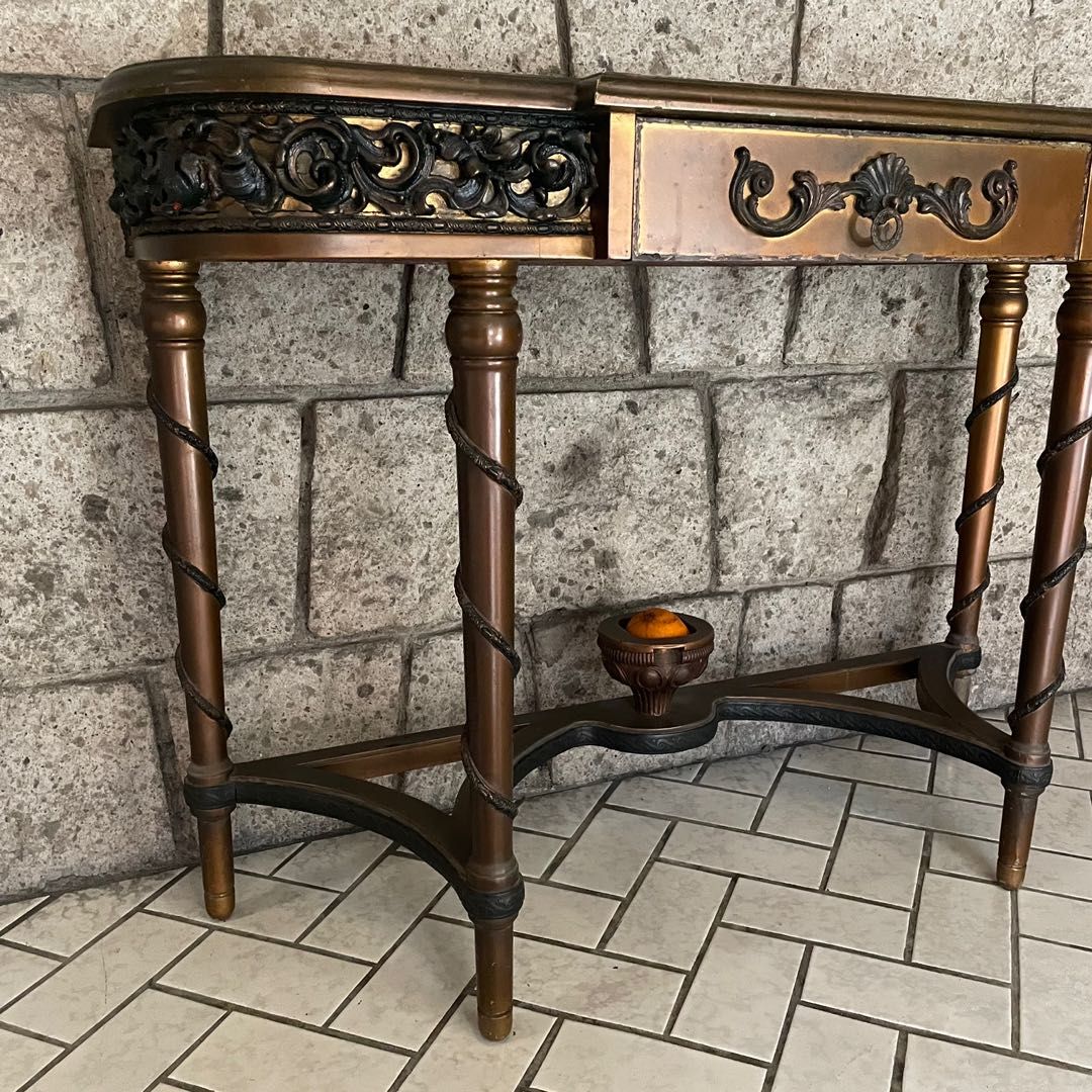 Vintage console carved long table (Category: Tables & Sets) located in San Pedro. Submitted by preloved_momma_buys (Listing ID 1217541899, Image 3). Description: .