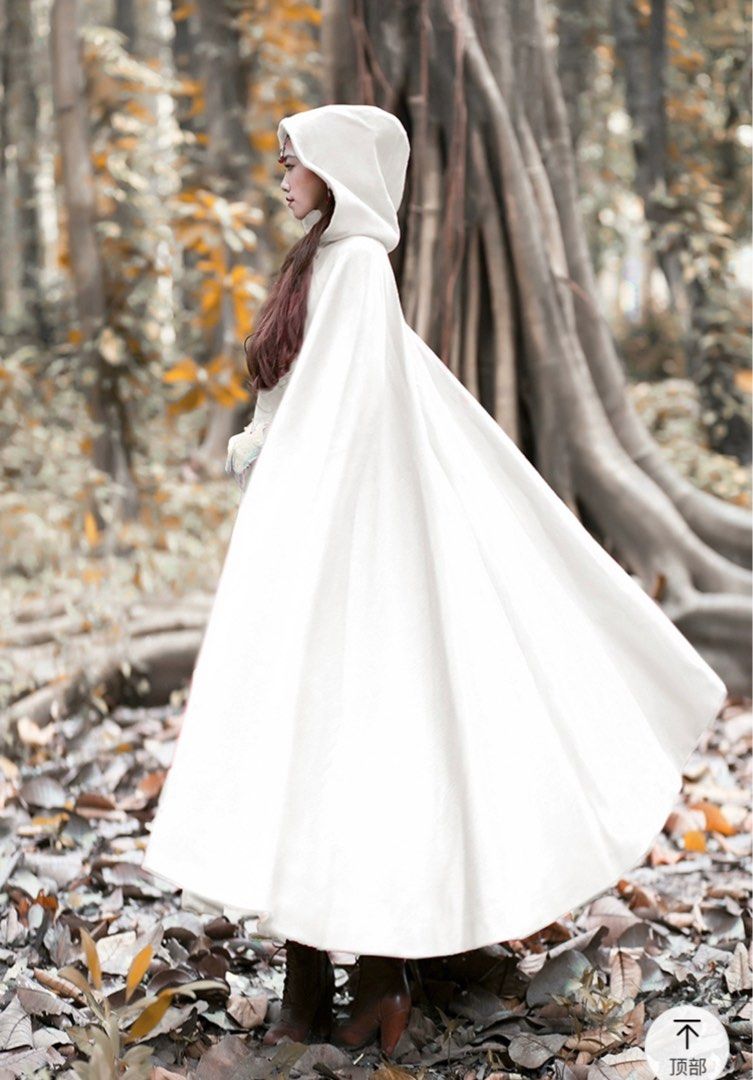 White winter cloak with clearance hood