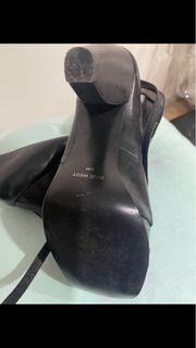 Woman’s shoes