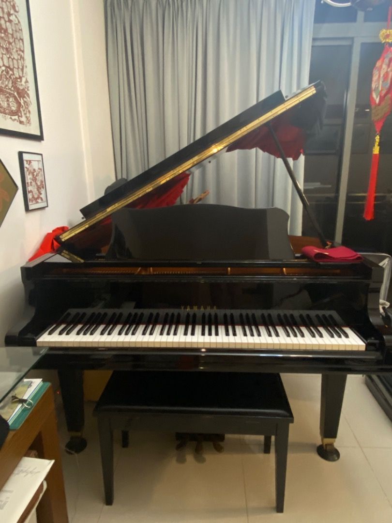 Yamaha GC1 baby grand piano, Hobbies & Toys, Music & Media, Musical