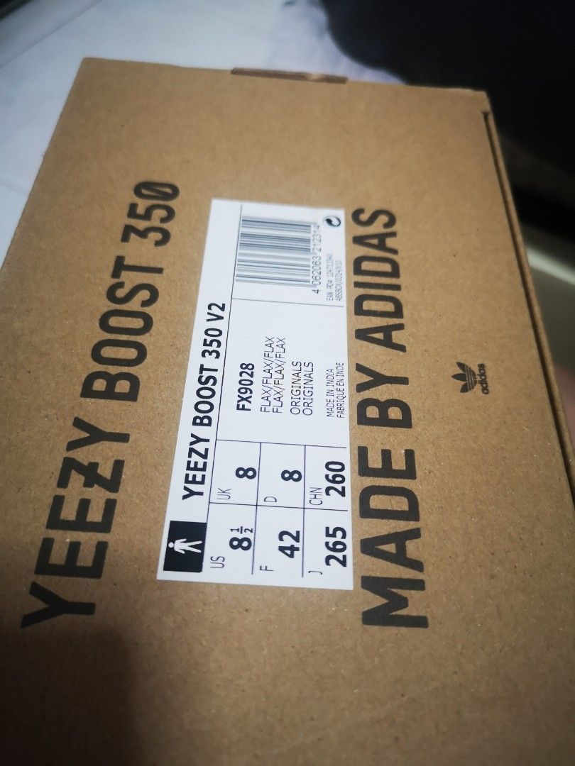 YEEZY BOOST 350 V2 FLEX, Men's Fashion, Footwear, Casual shoes on Carousell