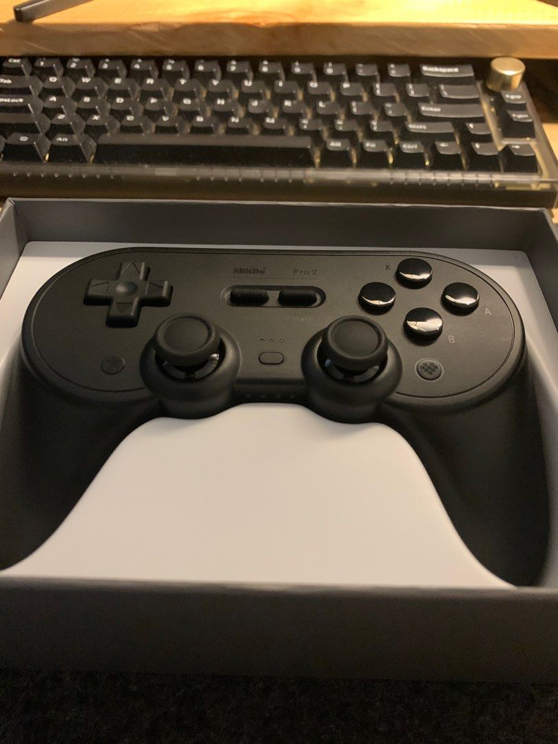 8bitDo Pro2 Bluetooth Controller with stand, Video Gaming, Gaming ...