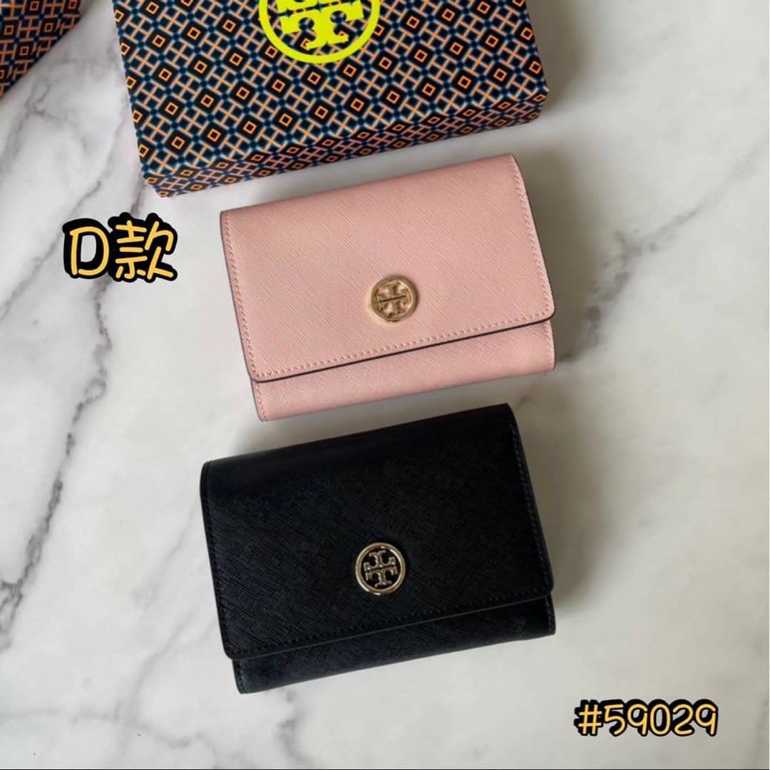 🇺🇲 Authentic Tory Burch Wallet (Category: Luxury Bags & Wallets) located in Santa Cruz. Submitted by janelovebagswatchesshoesph (Listing ID 1217734157, Image 3). Description: .