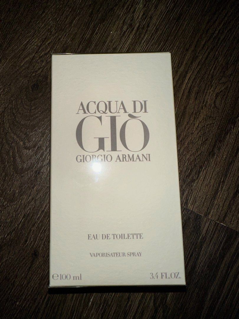 ACQUA DI GIO GIORGIO ARMANI 100ml (Category: Fragrance & Deodorants) located in Paranaque City. Submitted by captainkeno77 (Listing ID 1217658693, Image 1). Description: Giorgio Armani Acqua Di Gio 100ml Selling this 15% Off its SRP RFS: Need | Cash Got this as a gift yesterday from Muntinlupa, Alabang Town Center, Rustan’s Shop. Inclusions: No Receipt, but Box and Bag included! MOP: Gcash or Grabpay MOD: Grab or Lalamove (Free Shipping if fare i