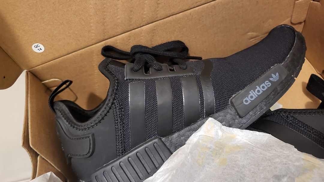 Adidas NMD R1 All Black, Men's Fashion, Footwear, Sneakers on Carousell