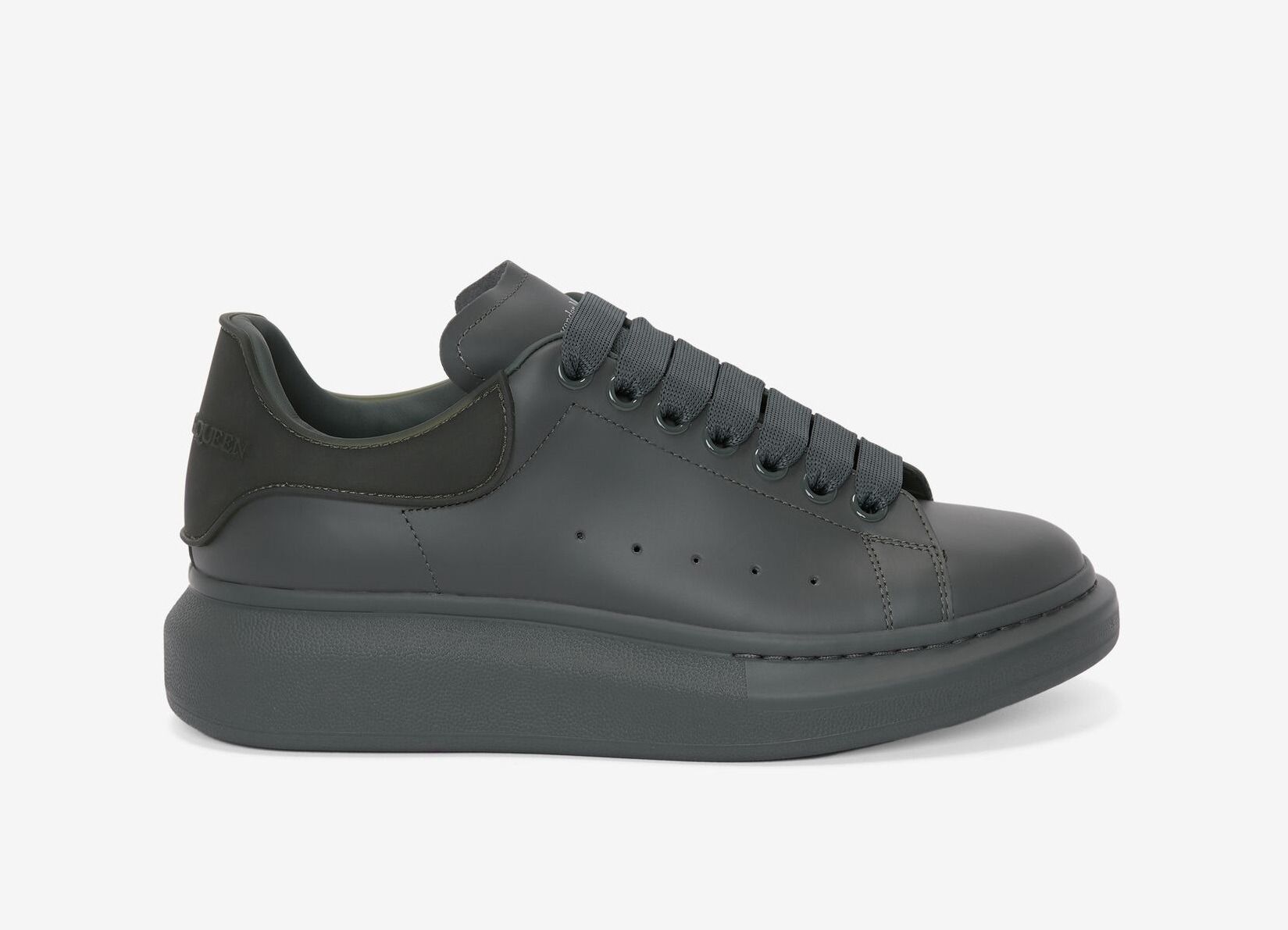 Alexander mcqueen men's oversized sneakers top
