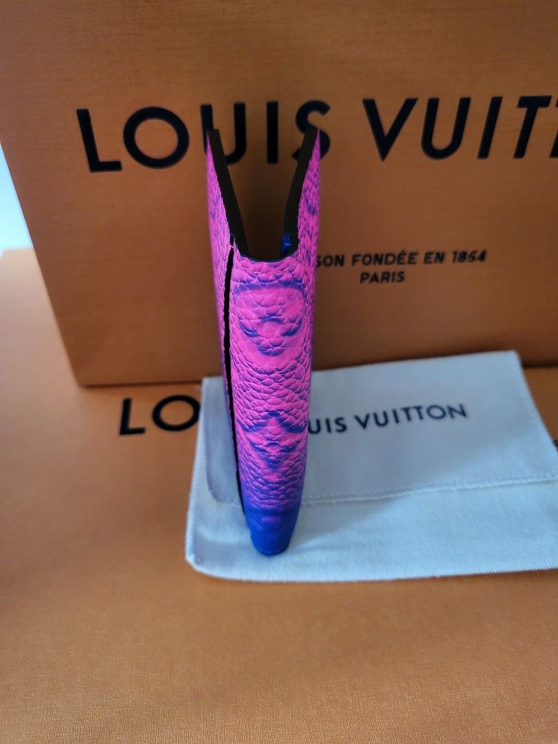 Louis Vuitton Pocket Organizer Taurillon Illusion Blue/GreenLouis Vuitton  Pocket Organizer Taurillon Illusion Blue/Green - OFour