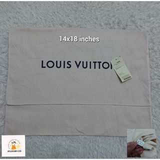 (Category: ) located in . Submitted by jfluxury.co (Listing ID 1217612106, Image 1). Description: .