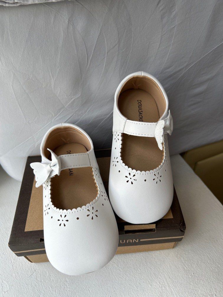 White shoes sale for infant girl