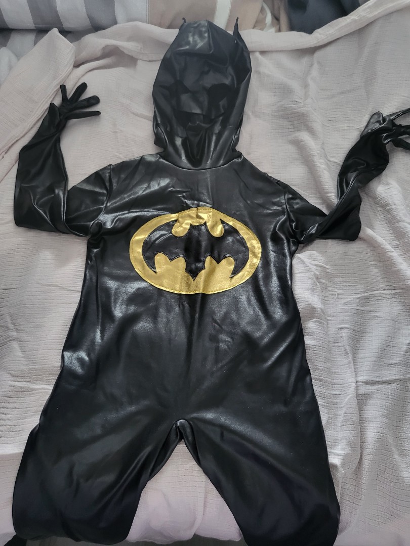 Batman costume, Babies & Kids, Babies & Kids Fashion on Carousell