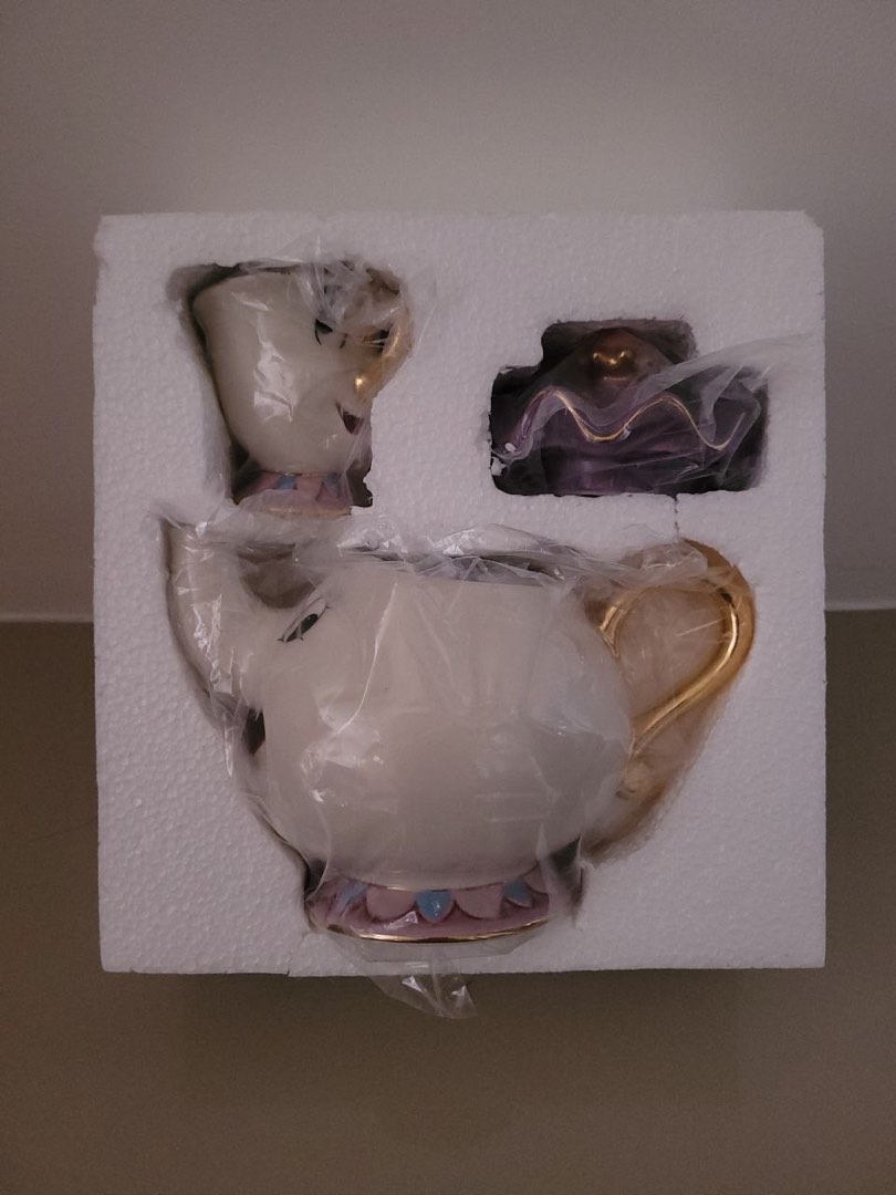 Disney's Beauty & the Beast 2pc teapot set Mrs. Potts & Chip