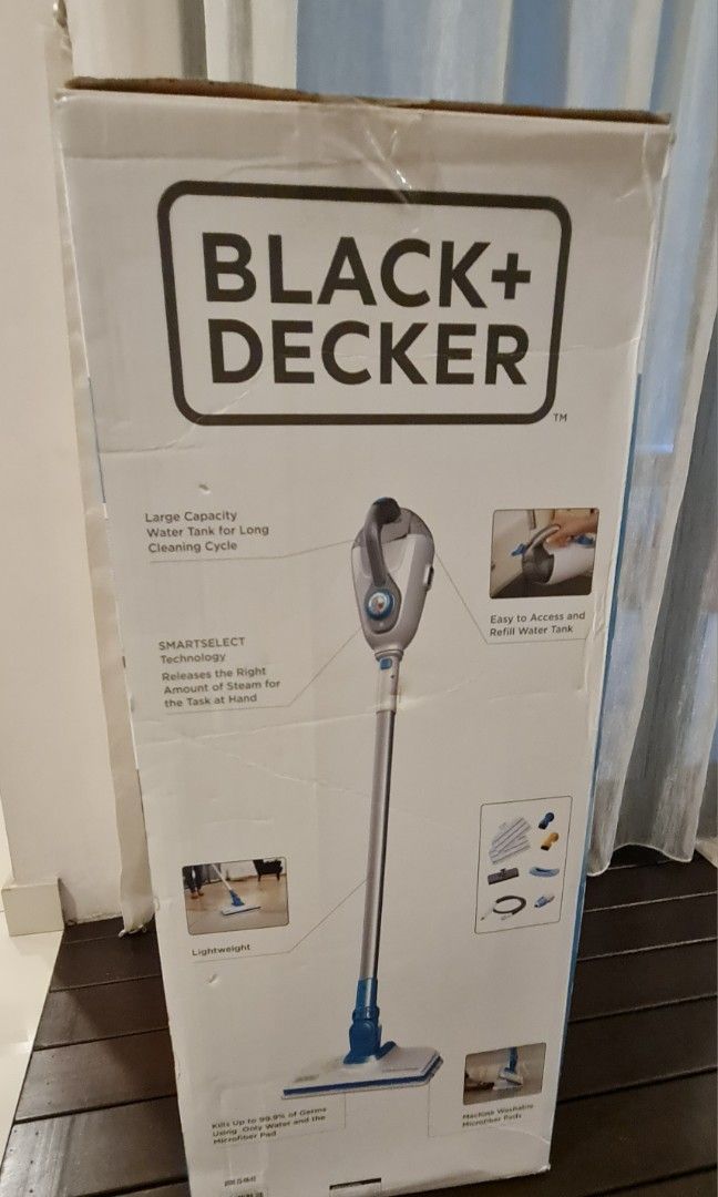 BLACK & DECKER steam mop FREE MOP HEADS, Furniture & Home Living
