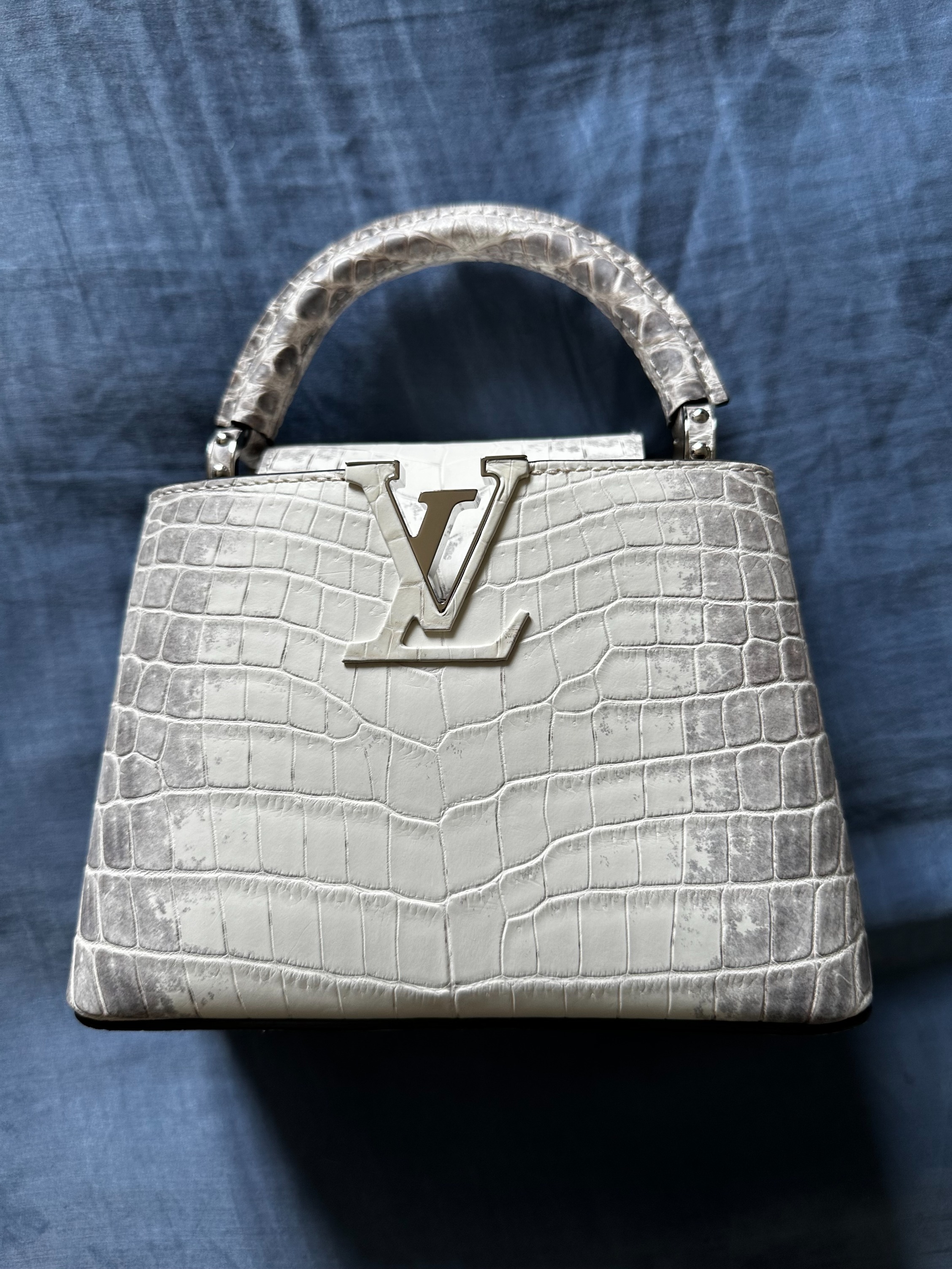 Louis Vuitton Capucines MINI Sahara Handbag – SONOBE KE