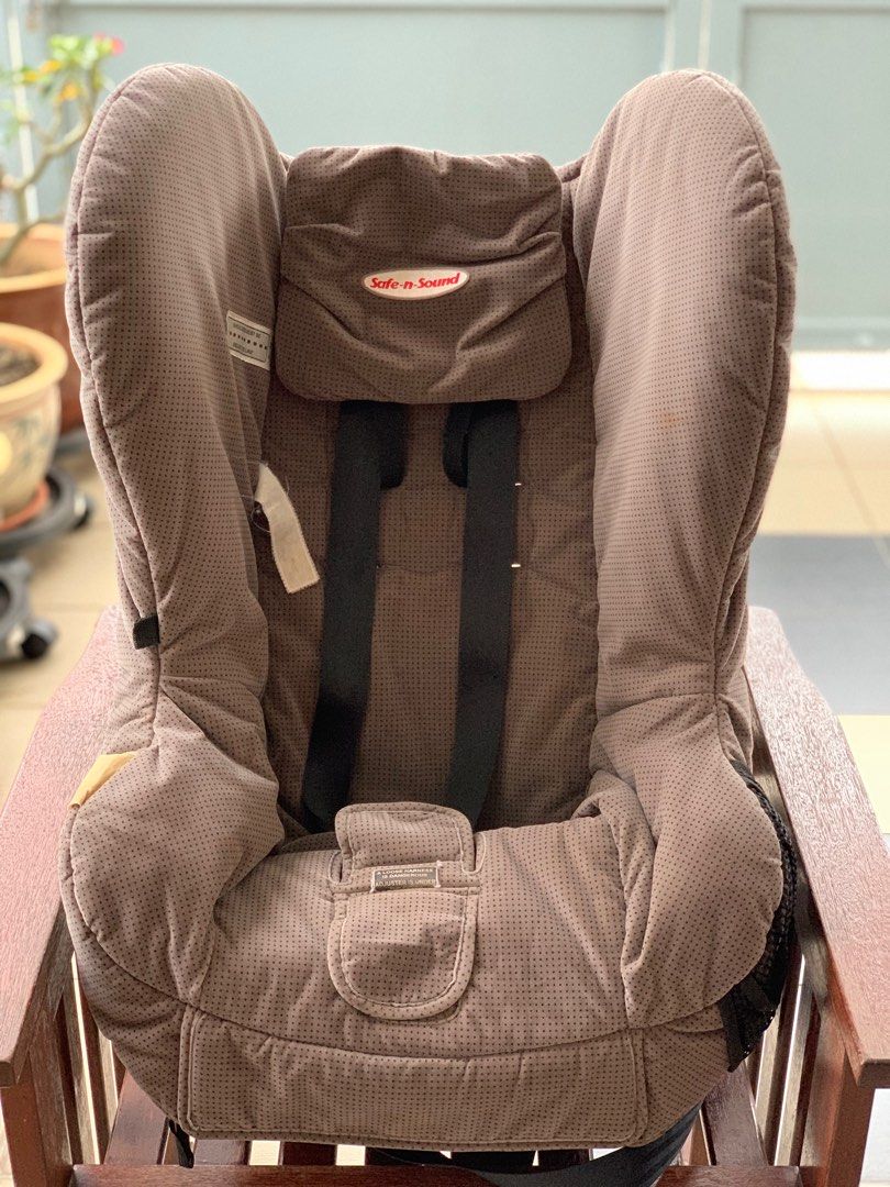 Safe n best sale sound booster seat