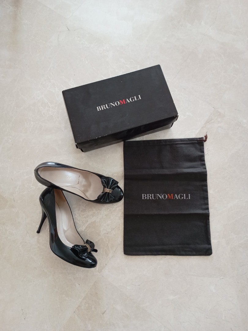 Bruno Magli heels, Women's Fashion, Footwear, Heels on Carousell