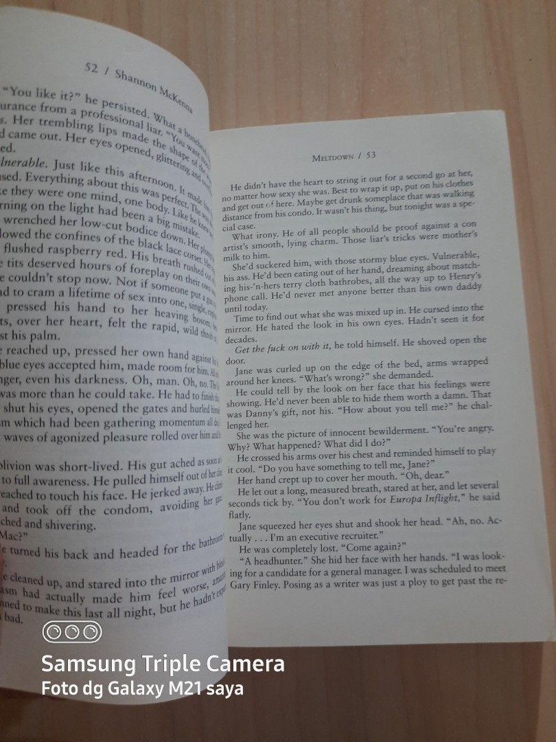 Buku novel dalam bahasa Inggris Bad Boys Next Exit, Buku & Alat Tulis