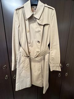 全新Burberry中長版風衣