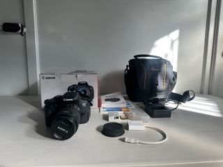 Canon EOS 700D