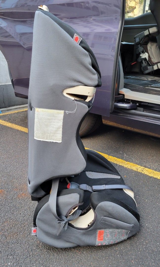 Car seat for age 38, 兒童＆孕婦用品, 外出用品, 外出用品 安全座椅 Carousell