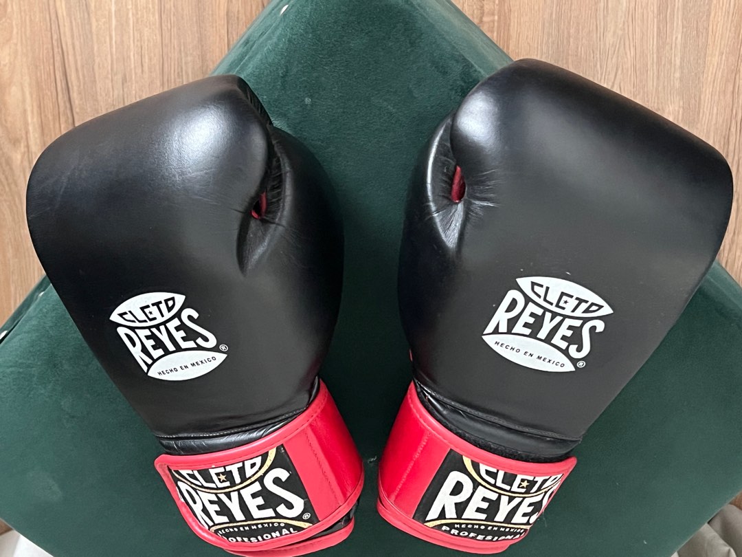 Cleto Reyes Boxing Gloves Hencho in Mexico, Sports Equipment, Sports