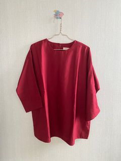 Core attire maroon top